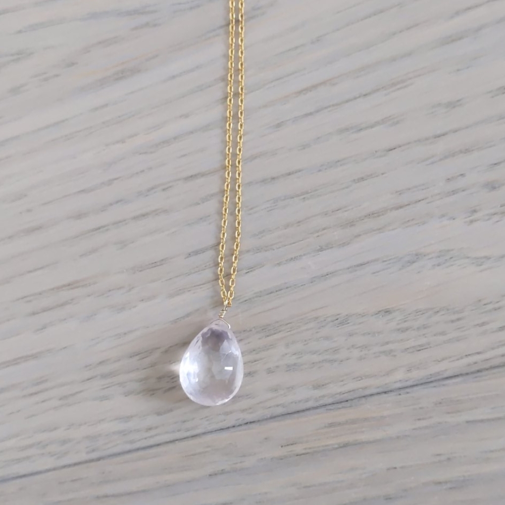 Satya necklace NWOT